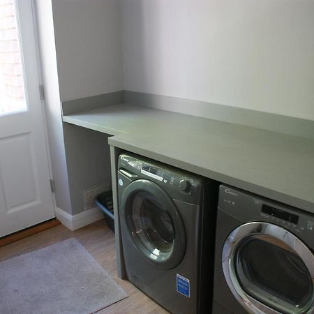 Spacious 4 Bed Family Cottage In Parkland Setting York Bagian luar foto